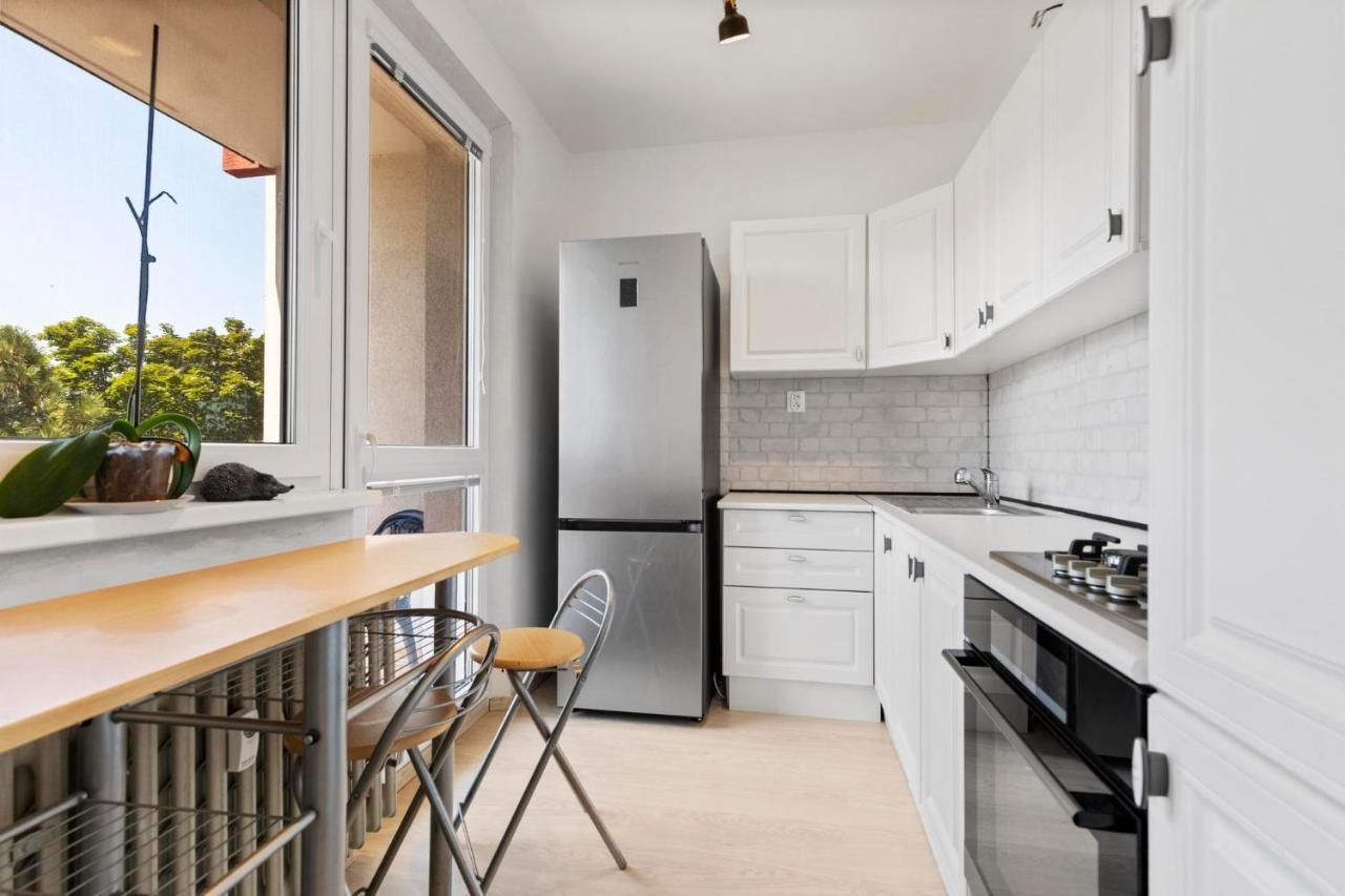 Apartment 20 Minutes From City Center W Netflix, Coffee Or Tea & Parking Μπρατισλάβα Εξωτερικό φωτογραφία